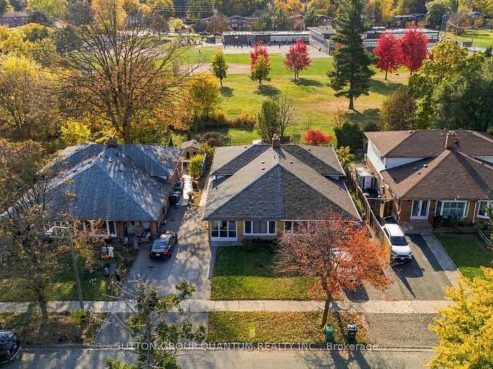 1259 FAIRDALE DRIVE, Mississauga, Ontario L5C 1K3