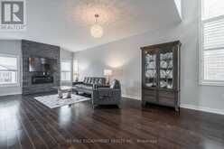 56 COLORADO BOULEVARD | Hamilton Ontario | Slide Image Five