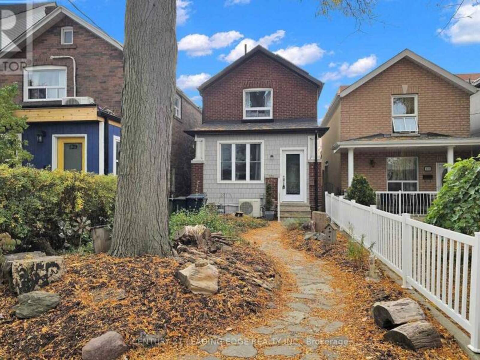 131 LINDSEY AVENUE, Toronto, Ontario M6H 1E5