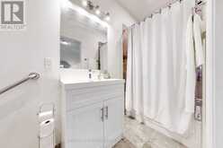 131 LINDSEY AVENUE | Toronto Ontario | Slide Image Eight
