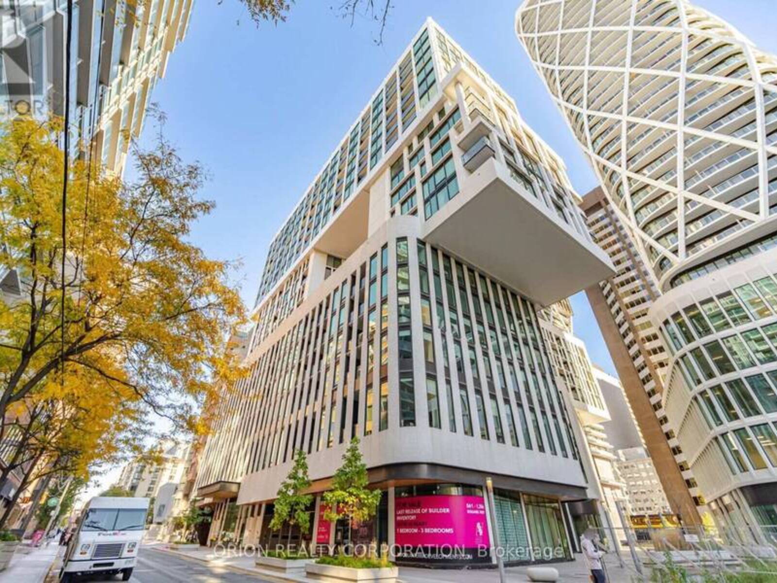 420 - 121 ST PATRICK STREET, Toronto, Ontario M5T 0B8