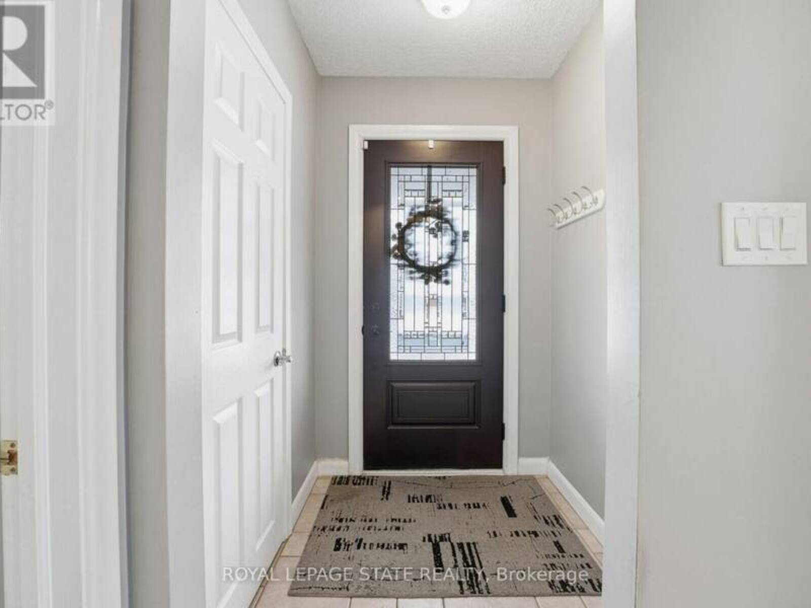 473 MOHAWK ROAD W, Hamilton, Ontario L9C 1X3