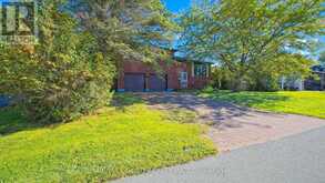51 BECK BOULEVARD | Penetanguishene Ontario | Slide Image Four