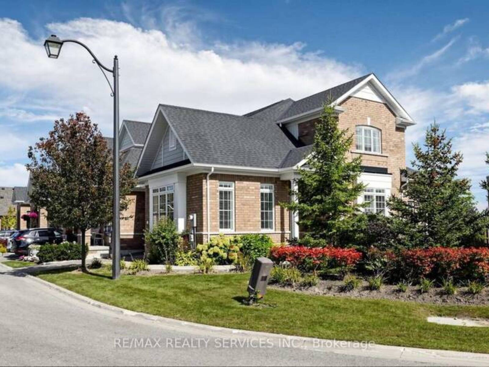 4 - 35 LOBELIA STREET, Brampton, Ontario L6R 3Z6