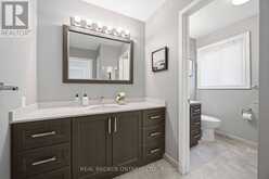 38 WOOTTEN WAY N | Markham Ontario | Slide Image Thirty-two
