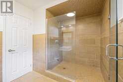 21 MCQUAID COURT | East Gwillimbury Ontario | Slide Image Forty