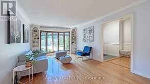 1413 HARMSWORTH SQUARE | Oakville Ontario | Slide Image Six