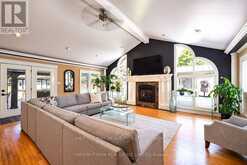 66 CHRISTOPHER DRIVE | Hamilton Ontario | Slide Image Eight