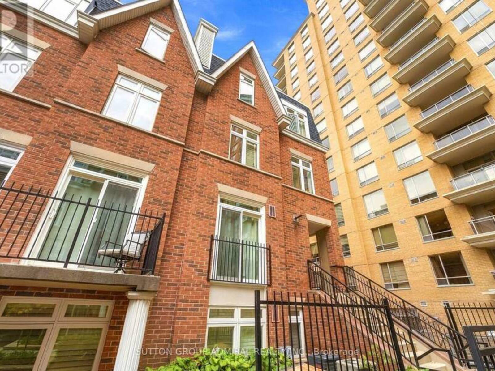 27 - 89 LILLIAN STREET, Toronto, Ontario M4S 2H7