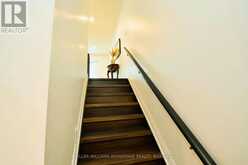 11 - 190 HARDING BOULEVARD W | Richmond Hill Ontario | Slide Image Sixteen