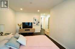 11 - 190 HARDING BOULEVARD W | Richmond Hill Ontario | Slide Image Twenty-four