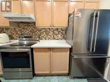 11 - 190 HARDING BOULEVARD W | Richmond Hill Ontario | Slide Image Eight