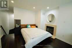 11 - 190 HARDING BOULEVARD W | Richmond Hill Ontario | Slide Image Fifteen
