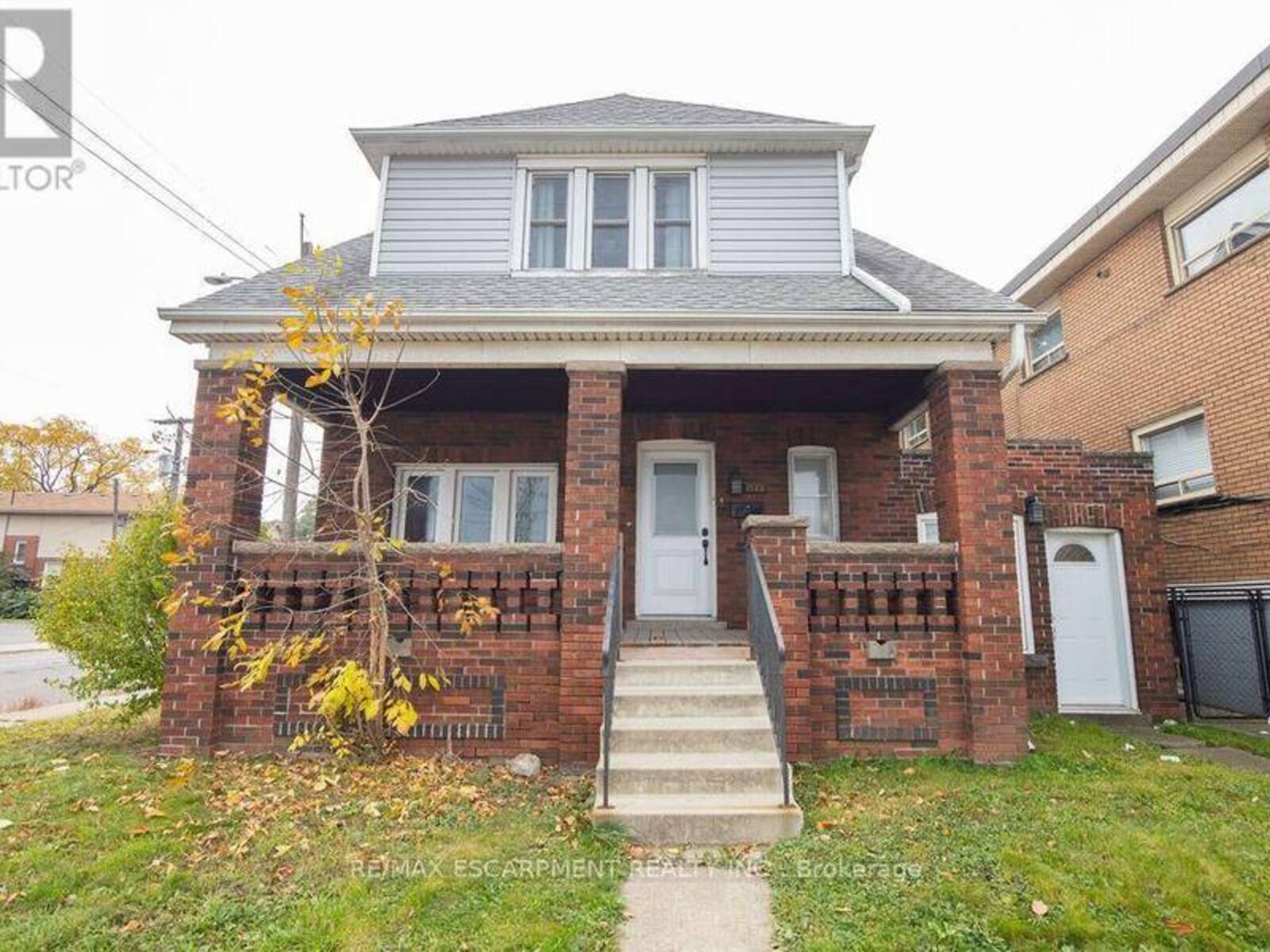 1580 BARTON STREET E, Hamilton, Ontario L8H 2X8