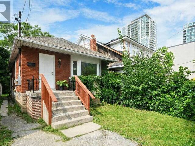 14 FRANKLIN AVENUE Toronto Ontario, M2N 1B6 - 6 Bedrooms Home For Sale