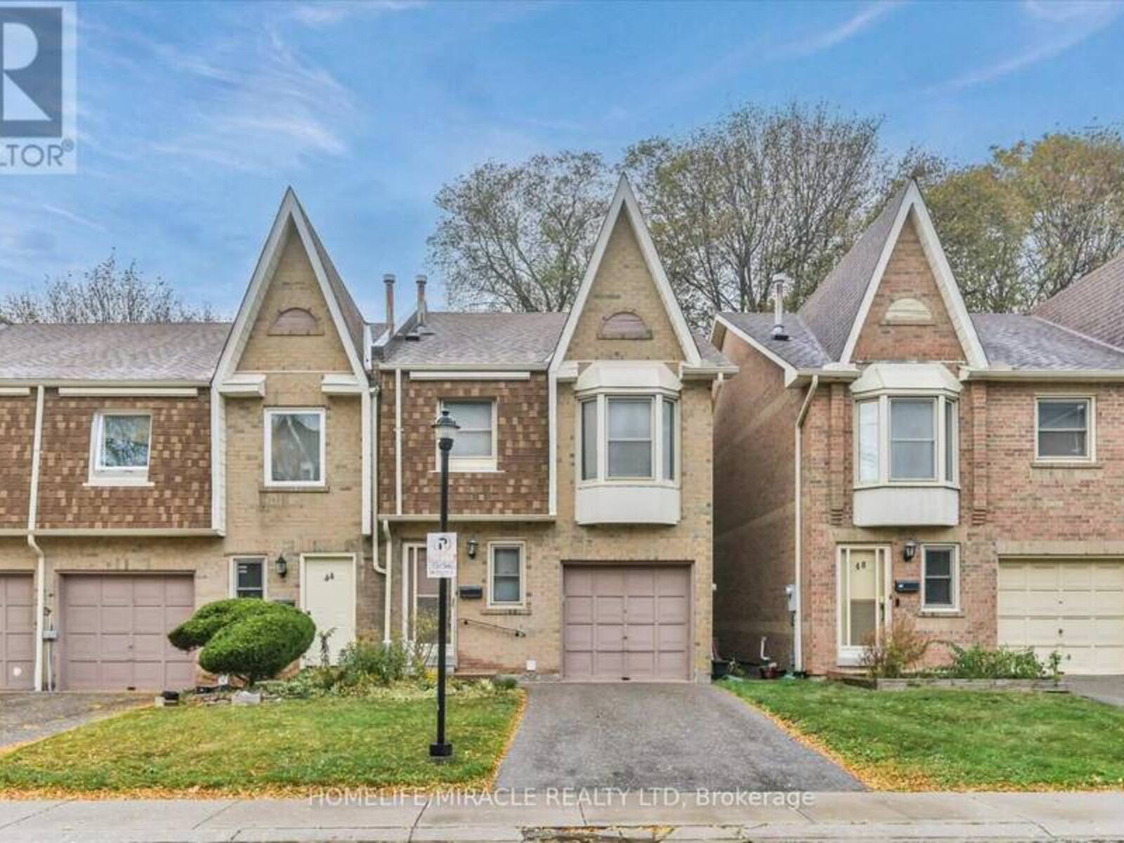 46 - 10 CARDWELL AVENUE, Toronto, Ontario M1S 4Y9