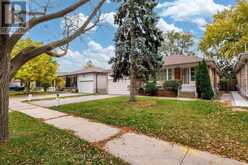7 MANCROFT CRESCENT | Toronto Ontario | Slide Image Three