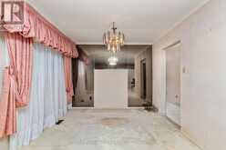 7 MANCROFT CRESCENT | Toronto Ontario | Slide Image Eight
