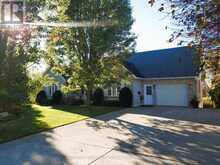 13 OTTER CRESCENT | South Bruce Ontario | Slide Image Three