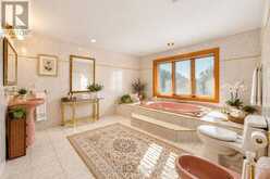 19 SUSAN DRIVE | Hamilton Ontario | Slide Image Nineteen