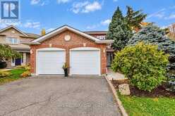 5 MCCUTCHEON COURT | Barrie Ontario | Slide Image One