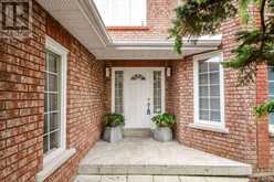 5 MCCUTCHEON COURT | Barrie Ontario | Slide Image Three