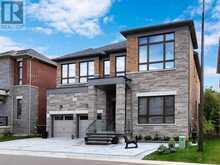216 SUNSET VISTA COURT E | Aurora Ontario | Slide Image Two