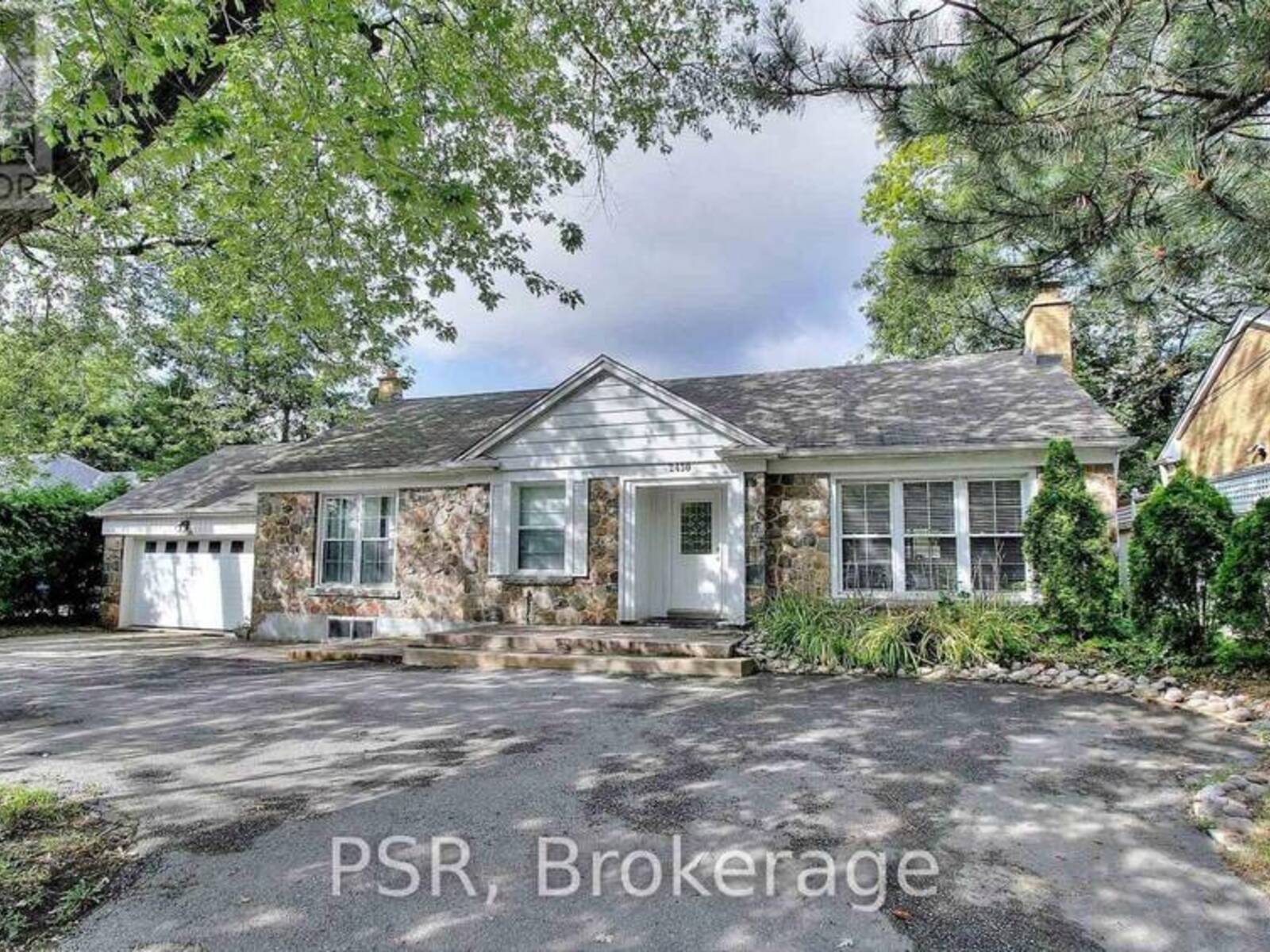 2430 BAYVIEW AVENUE, Toronto, Ontario M2L 1A3