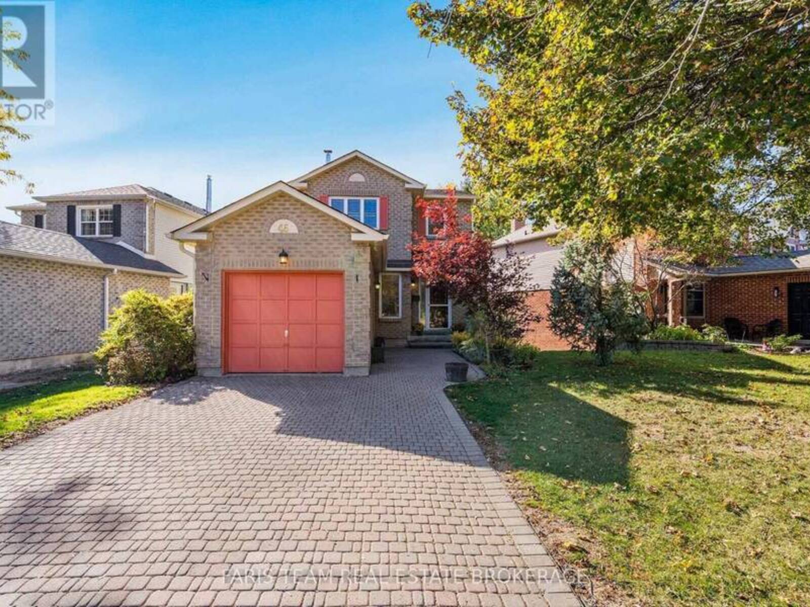 46 MOORCREST DRIVE, Aurora, Ontario L4G 3R4