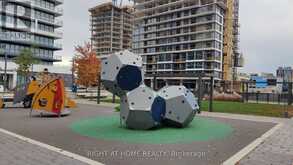 818 - 38 WATER WALK DRIVE | Markham Ontario | Slide Image Thirty-three