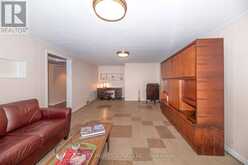 28 CRENDON DRIVE | Toronto Ontario | Slide Image Nineteen