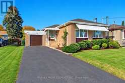 28 CRENDON DRIVE | Toronto Ontario | Slide Image One