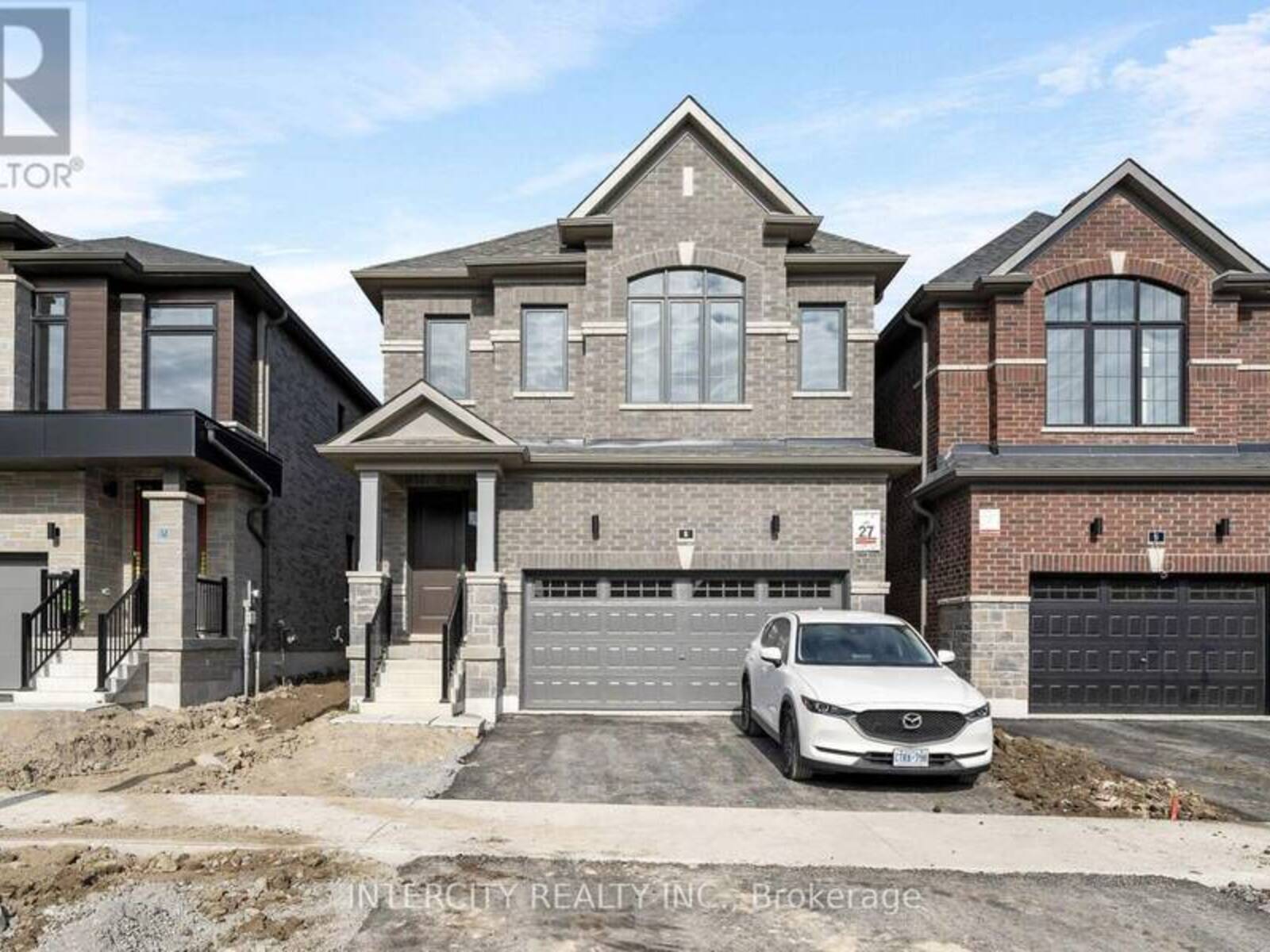 8 FREYA STARK STREET, Whitby, Ontario L1M 0M8