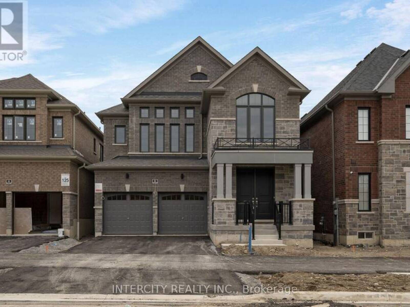 63 BERGAMOT ROAD, Whitby, Ontario L1M 0M8