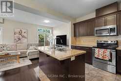 157 HIGHGATE HEIGHTS | Hamilton Ontario | Slide Image Eight
