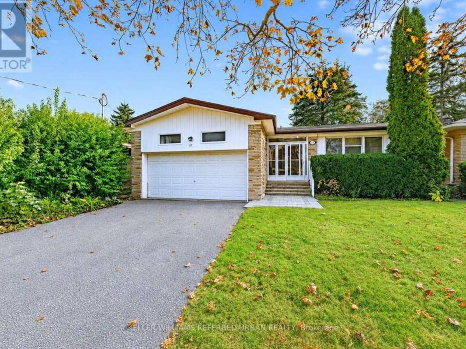 27 BLITHFIELD AVENUE, Toronto, Ontario M2K 1X9