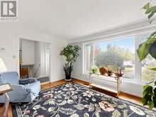 19 KING RICHARD COURT | Markham Ontario | Slide Image Thirteen