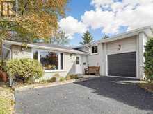 19 KING RICHARD COURT | Markham Ontario | Slide Image Two