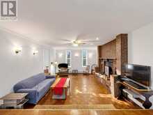19 KING RICHARD COURT | Markham Ontario | Slide Image Seven