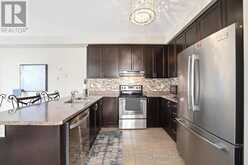 42 PEARCEY CRESCENT | Barrie Ontario | Slide Image Eleven