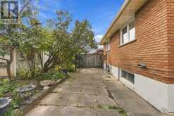 15 FLORA DRIVE | Hamilton Ontario | Slide Image Thirty-two