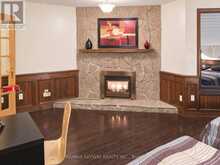 2040 LUMBERMAN LANE | Oakville Ontario | Slide Image Twenty-one