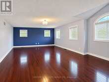 170 THE QUEENSWAY | Barrie Ontario | Slide Image Seventeen