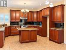 170 THE QUEENSWAY | Barrie Ontario | Slide Image Nine