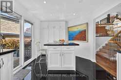 9 MILES COURT | Richmond Hill Ontario | Slide Image Fifteen