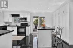 9 MILES COURT | Richmond Hill Ontario | Slide Image Sixteen