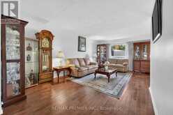 9 MILES COURT | Richmond Hill Ontario | Slide Image Seven