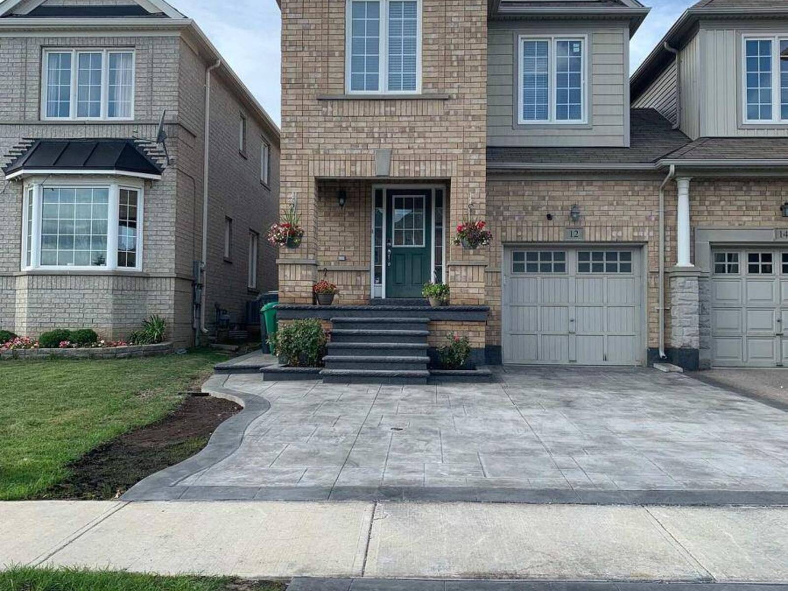 12 LIGHTCATCHER CIRCLE, Brampton, Ontario L6P 3P6