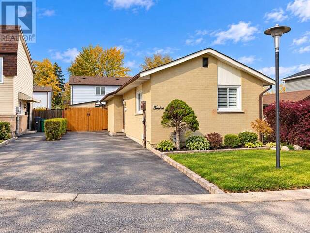 12 HOMELAND COURT Brampton Ontario, L6S 1R8 - 3 Bedrooms Home For Sale