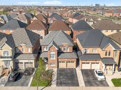 39 ORANGEBLOSSOM Trail Brampton Ontario, L6X 3B5